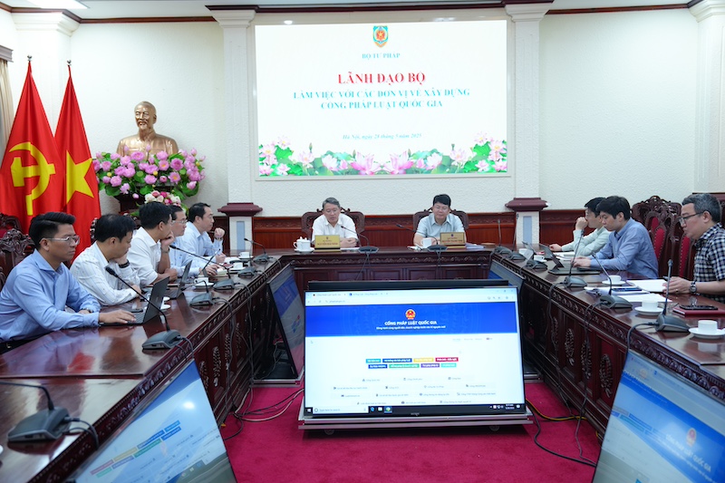 Quyết tâm cao, nỗ lực lớn, sớm đưa Cổng Pháp luật quốc gia vào hoạt động